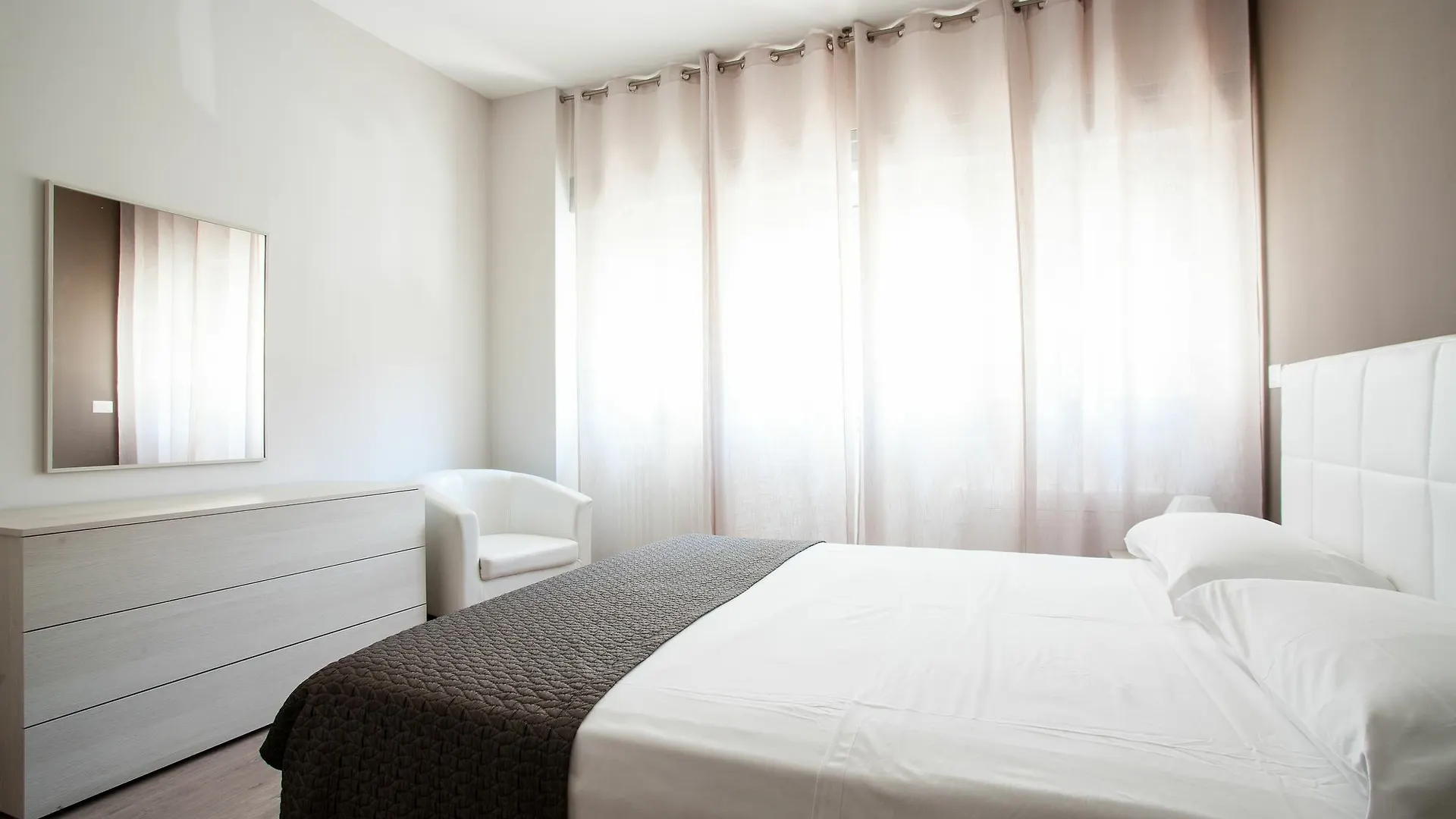 Astoria Suite Apartments Bologna Italien