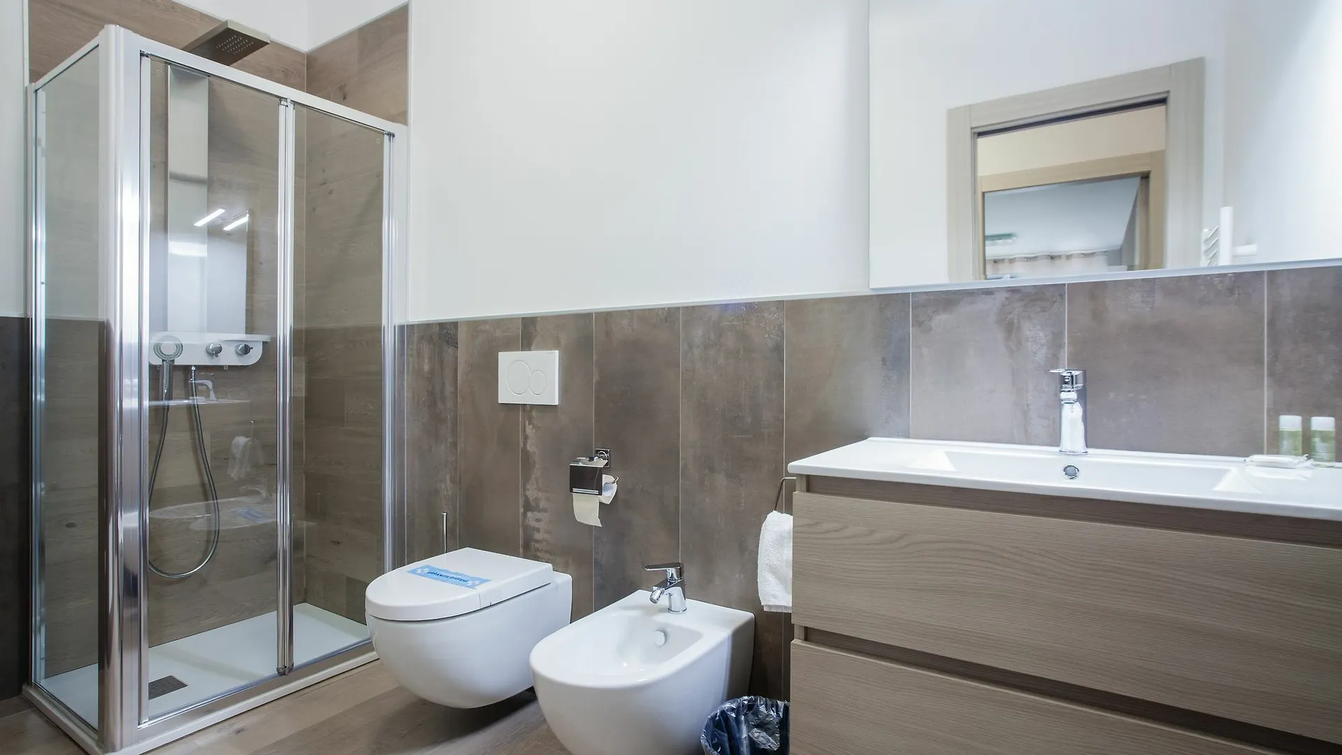 Astoria Suite Apartments Bologna