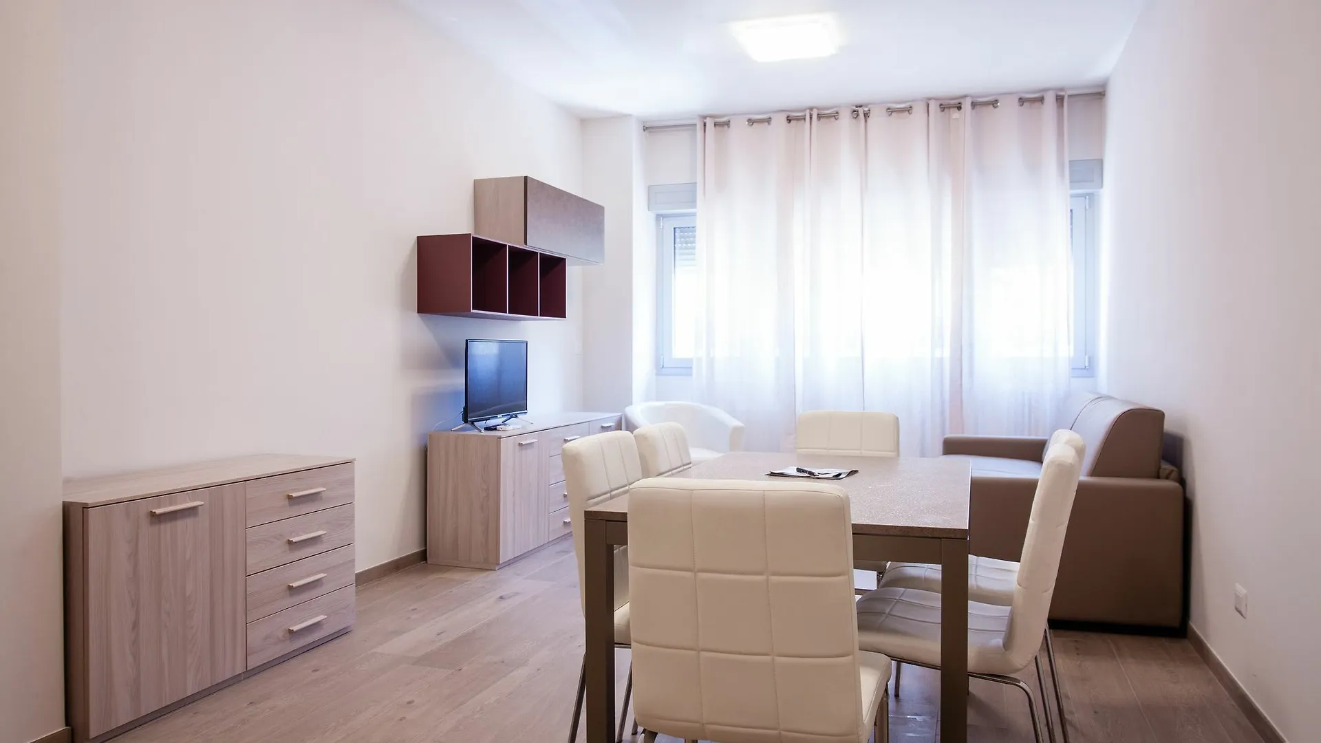 Astoria Suite Apartments Bologna